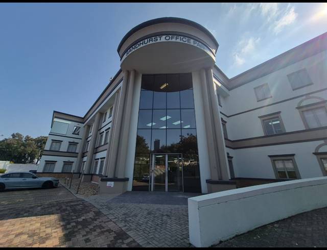 1,066M² OFFICE TO LET IN SANDTON CENTRAL